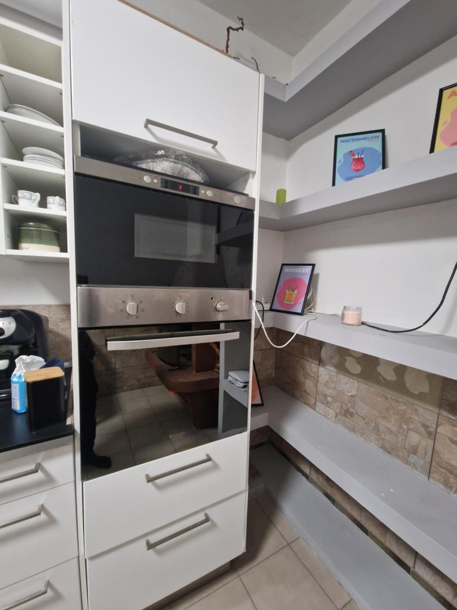 Underground Home Vicino Metropolitana Comasina Cormano Esterno foto